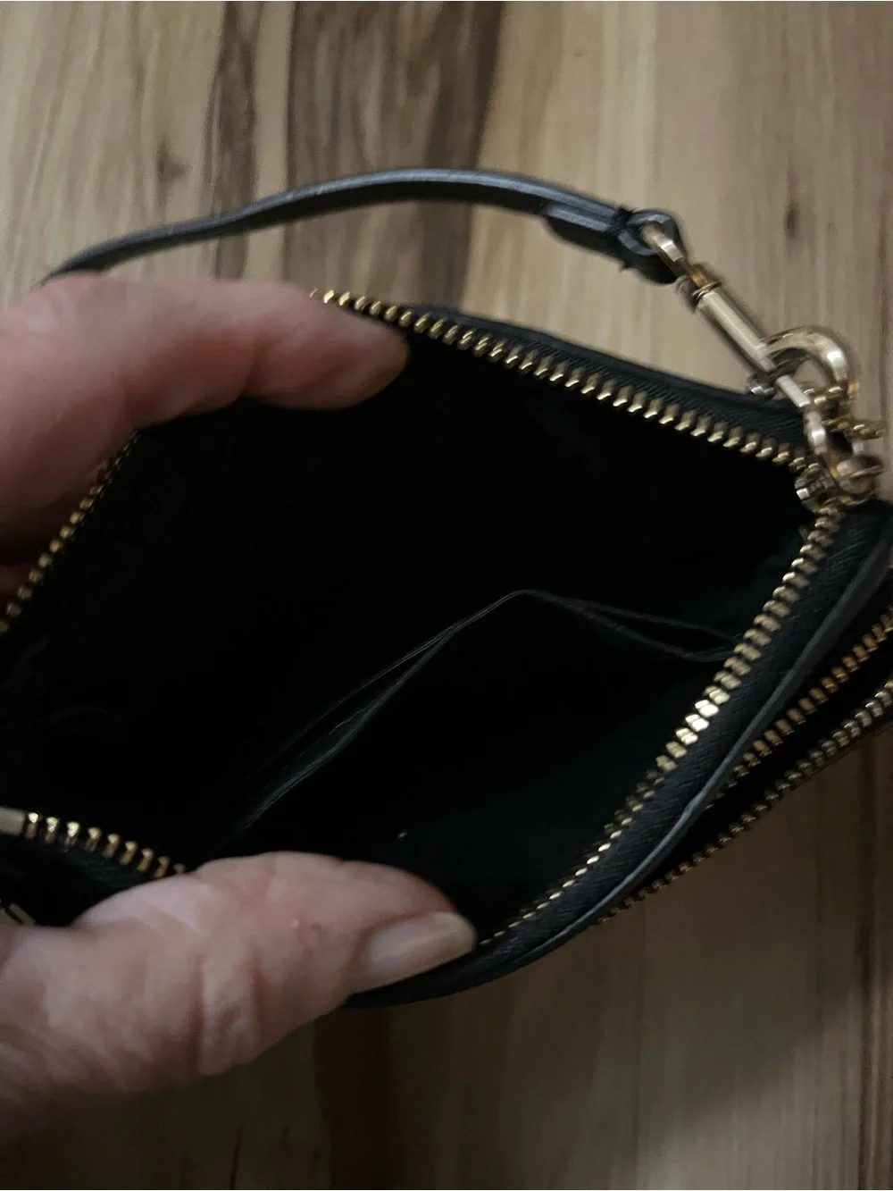 COACH New York Black Pebbled Leather Wristlet Two Pouch Corner Zip 4x6 EUC